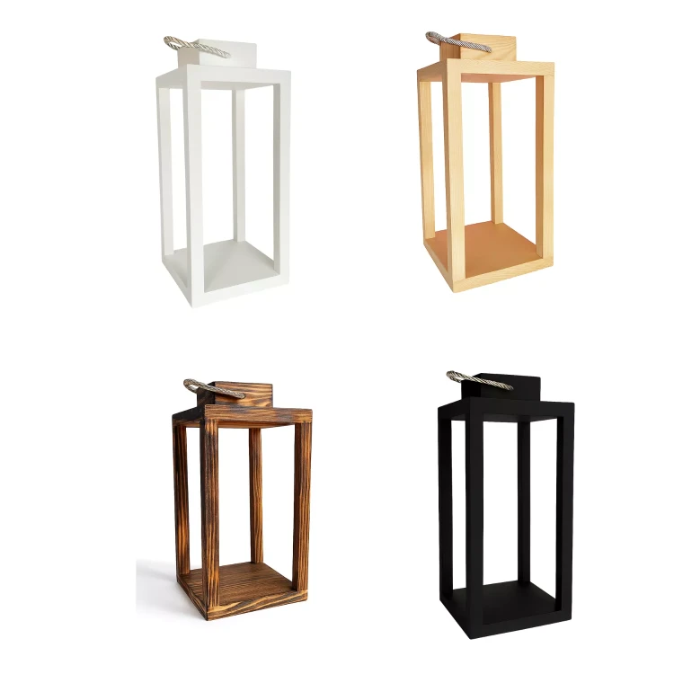 Cztery drewniane lampiony z sznurkowym uchwytem. Kolory: biały, naturalny, opalony i czarny. Idealne do różnych aranżacji wnętrz i plenerów.