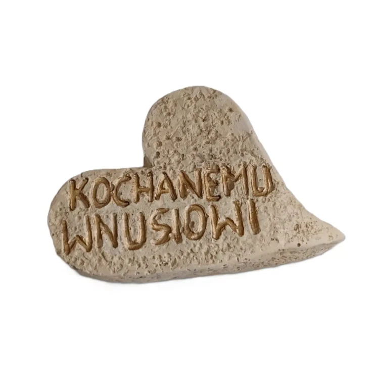 Serce gipsowe beżowe ze złotym napisem "Kochanemu Wnusiowi"