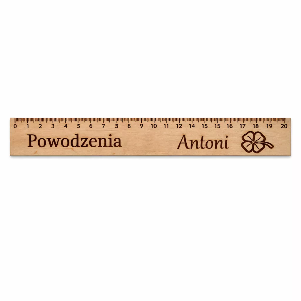 Drewniana linijka z imieniem